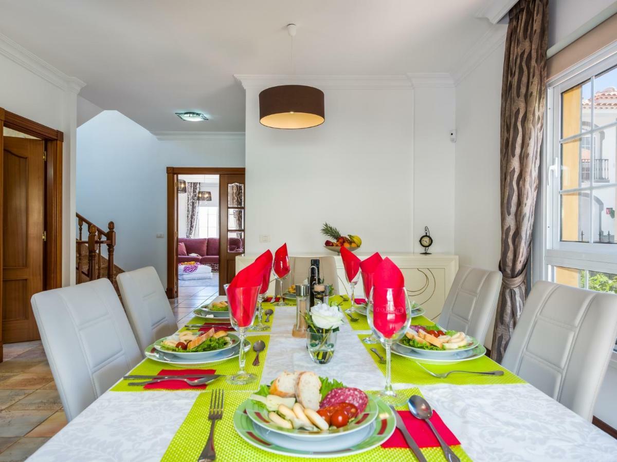 Amazing Villa Viktoria! Pool Big Garden Адехе Екстериор снимка